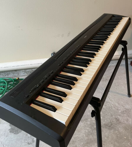 Yamaha Digital Piano P-95 With Stand (no Pedal)