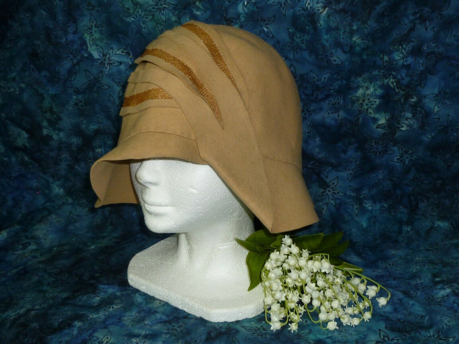 Classic Antique Hat Flapper Wool Felt Cloche Antique Roaring Twenties Gatsby