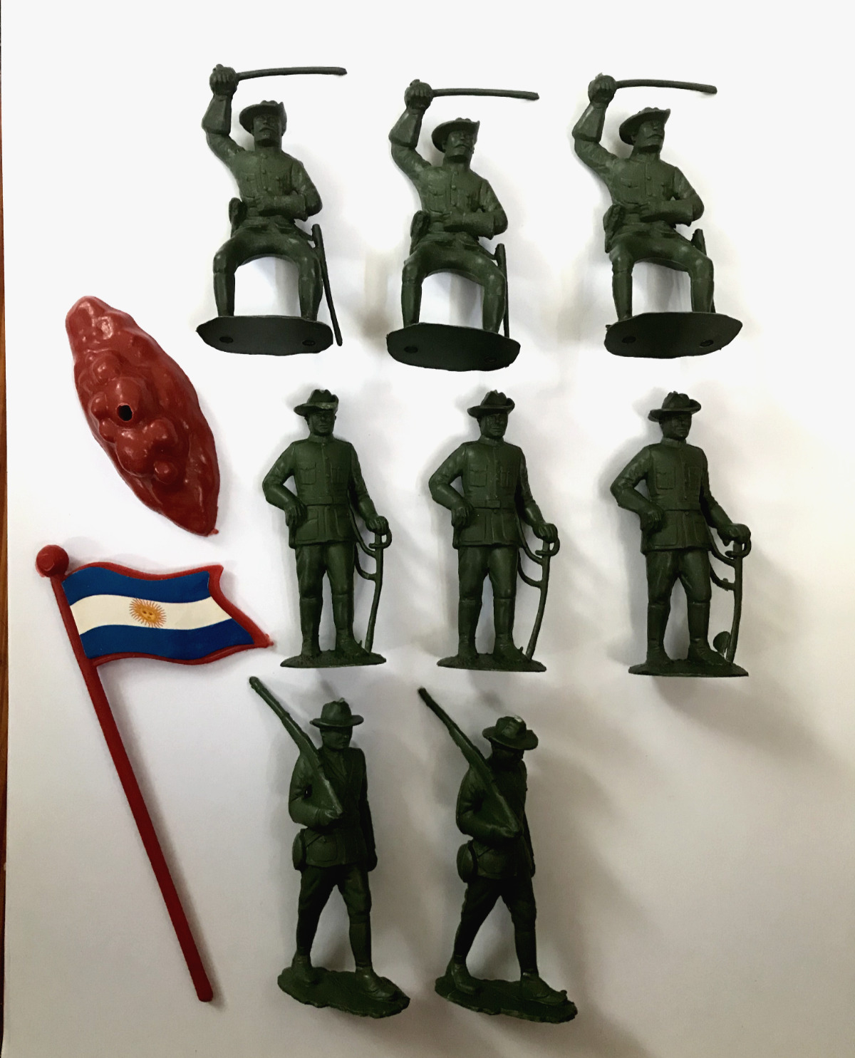 Marx Re-issue 60 Mm Rough Riders Lot Of 8 Figures + Generic Flag Pole