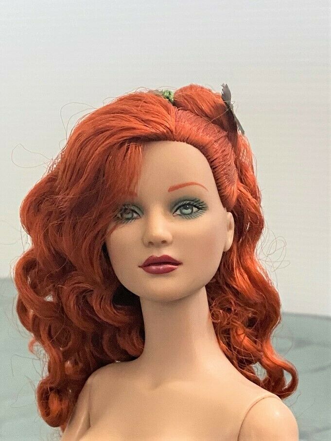 Tonner Dc Stars 16" Poison Ivy - Stella Face, Nude